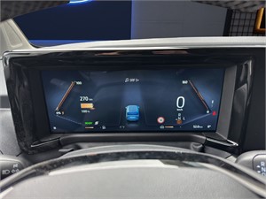 Ford E-Tourneo Courier