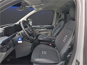 Ford E-Tourneo Custom